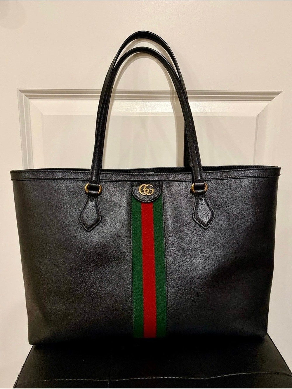 GUCCI Textured Calfskin Medium Ophidia - Picture 2 of 10